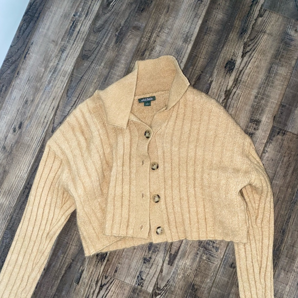 Wild Fable beige cardigan